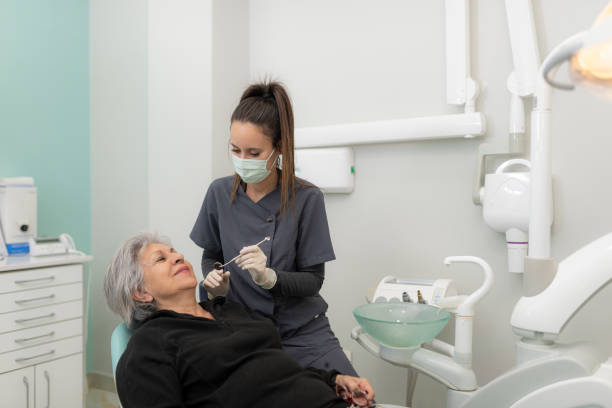 Best Emergency Tooth Extraction in Farmer City, IL